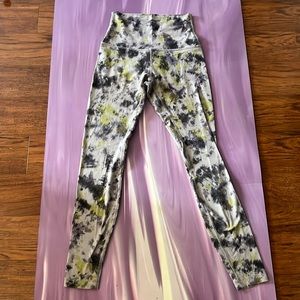 Size 6 lululemon leggings